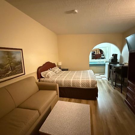 Centre Suite Inns Motel Bonnyville Ngoại thất bức ảnh