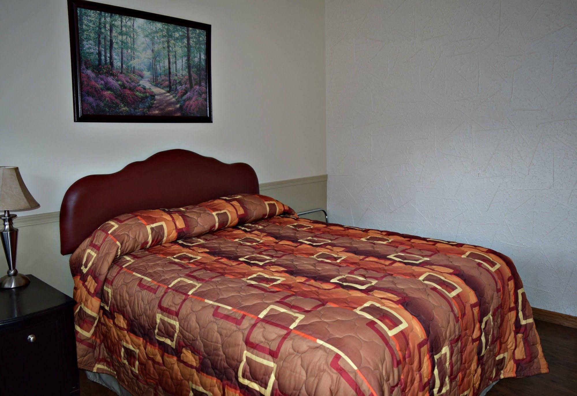Centre Suite Inns Motel Bonnyville Ngoại thất bức ảnh