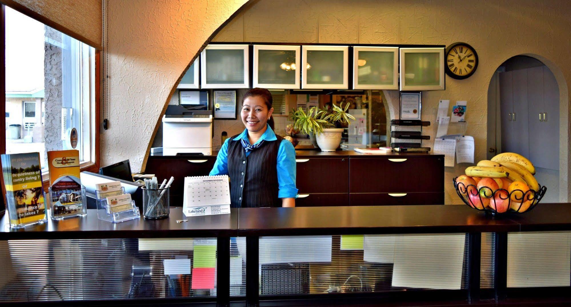 Centre Suite Inns Motel Bonnyville Ngoại thất bức ảnh